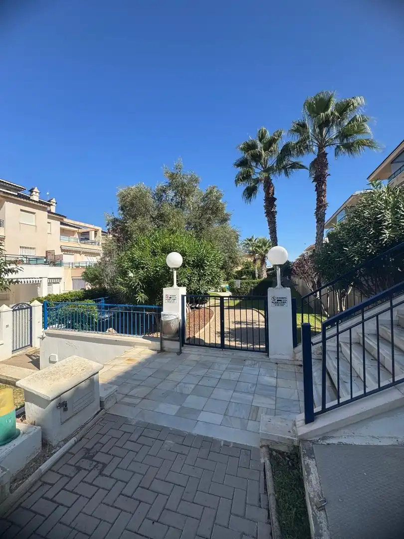 Casa o xalet de lloguer a Pilar de la Horadada, Alicante