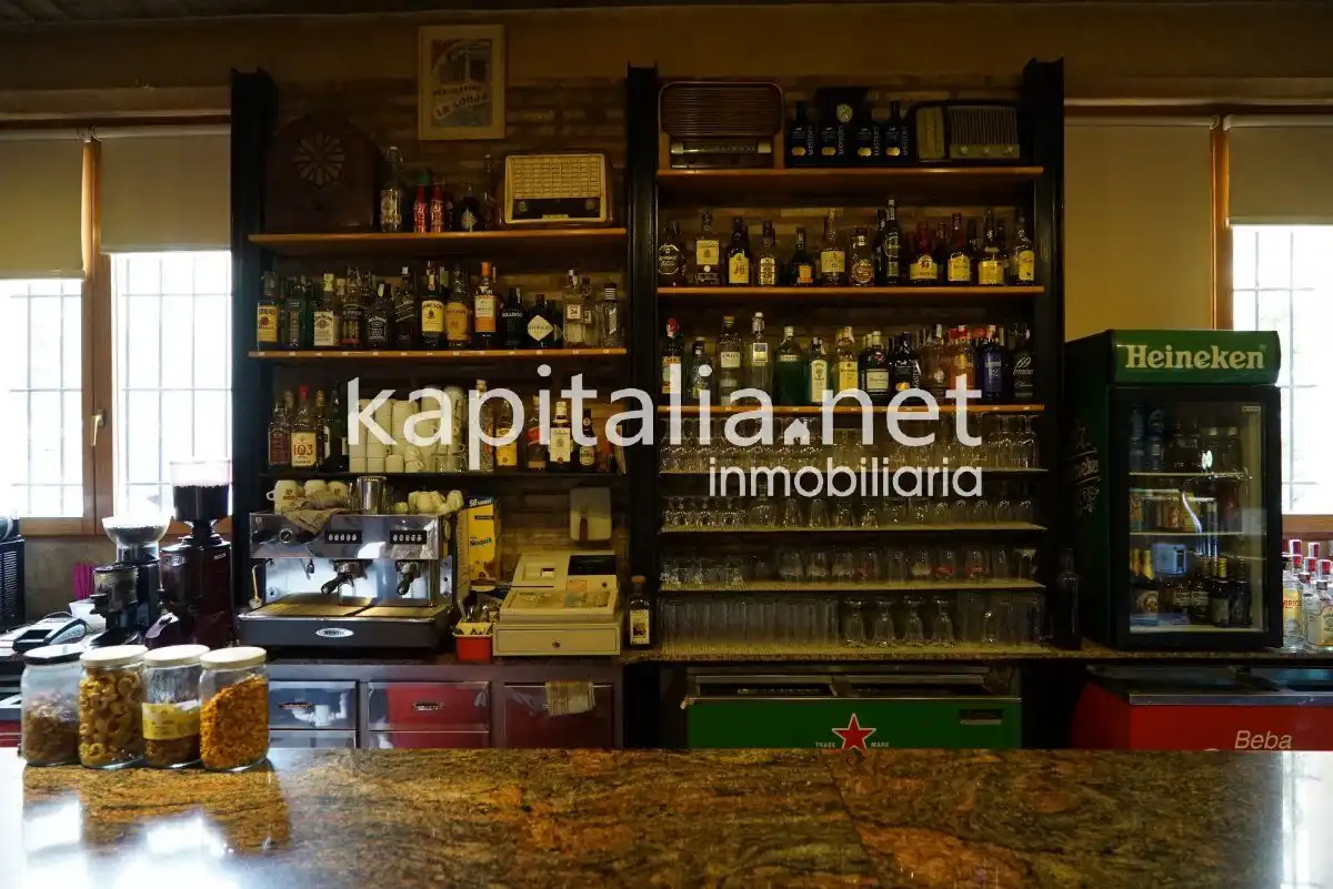 Commercial properties for sale in Bocairent  with Air Conditioner and Furnished