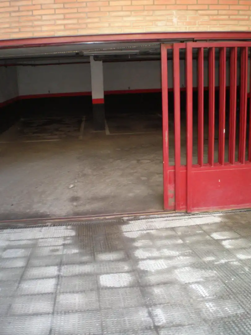 Aparcament de Garatge de lloguer en Madrid