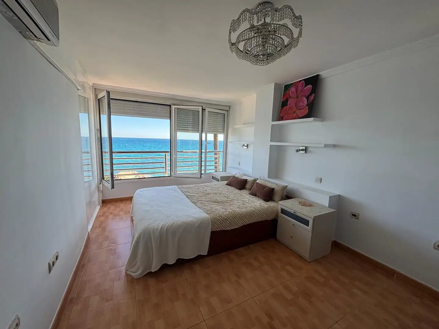 Apartamento con ascensor en venta en Carrer Sol Naixent 7, imagen 5