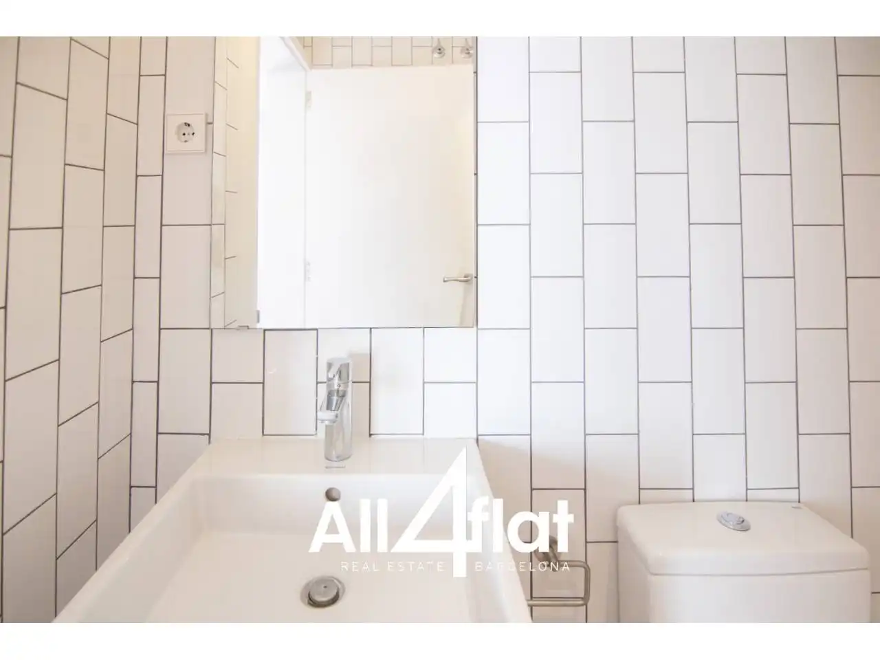 Bathroom of Flat for rent in Sant Pere de Ribes  with Air Conditioner and Terrace
