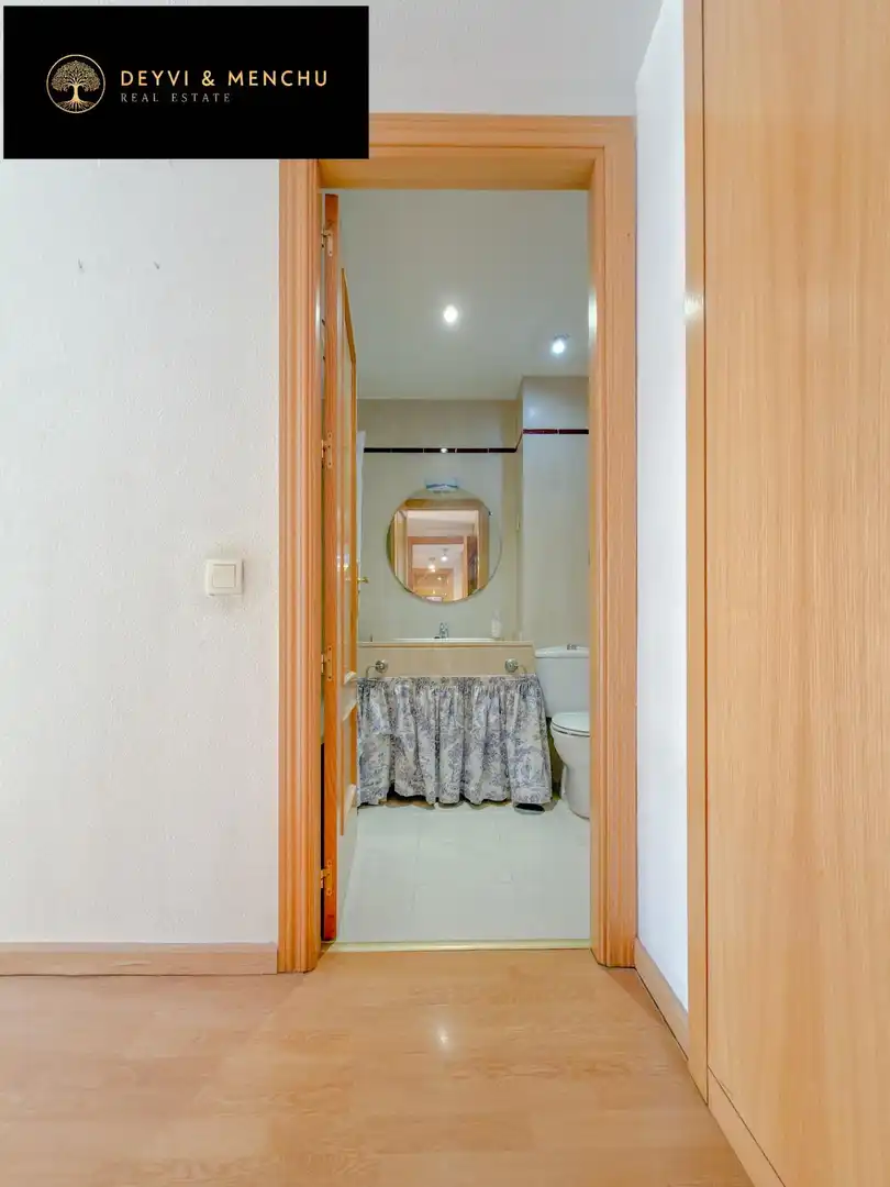 Piso en venta en ALCALDE HENCHE DE PLATA, Sanchinarro