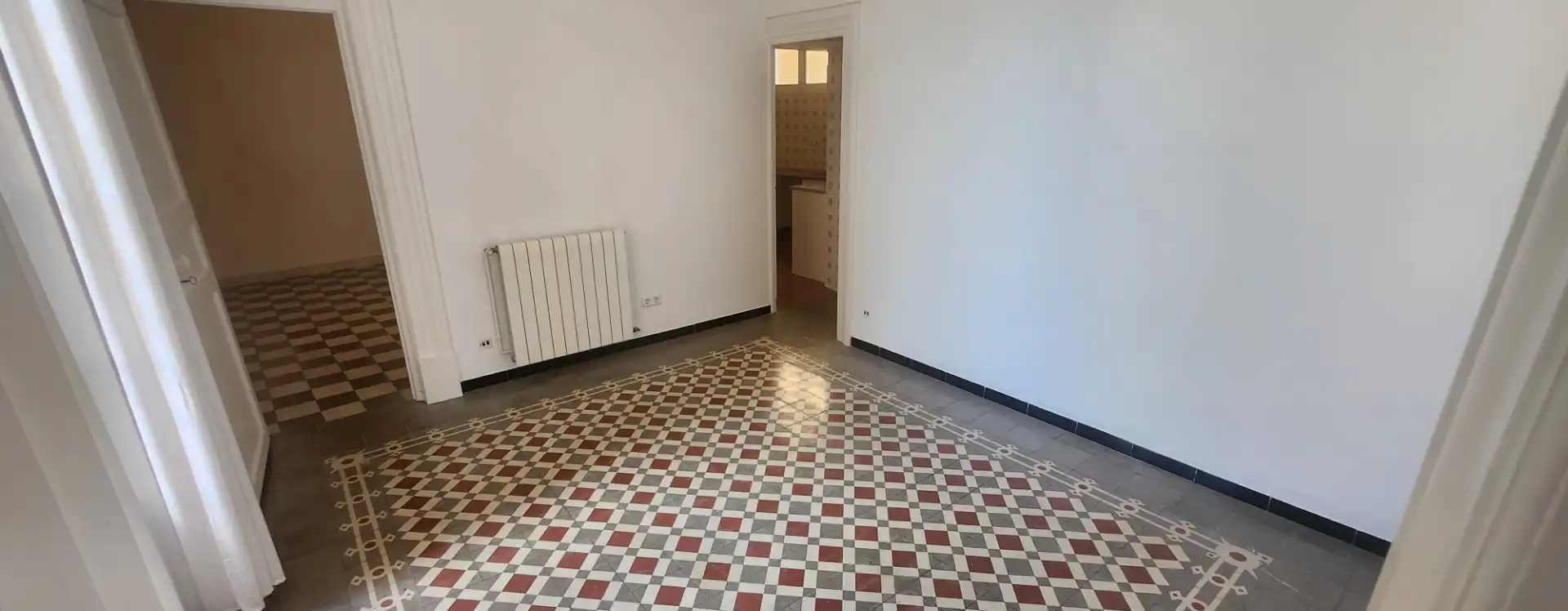 Flat for rent in  Palma de Mallorca  with Air Conditioner, Heating and Balcony
