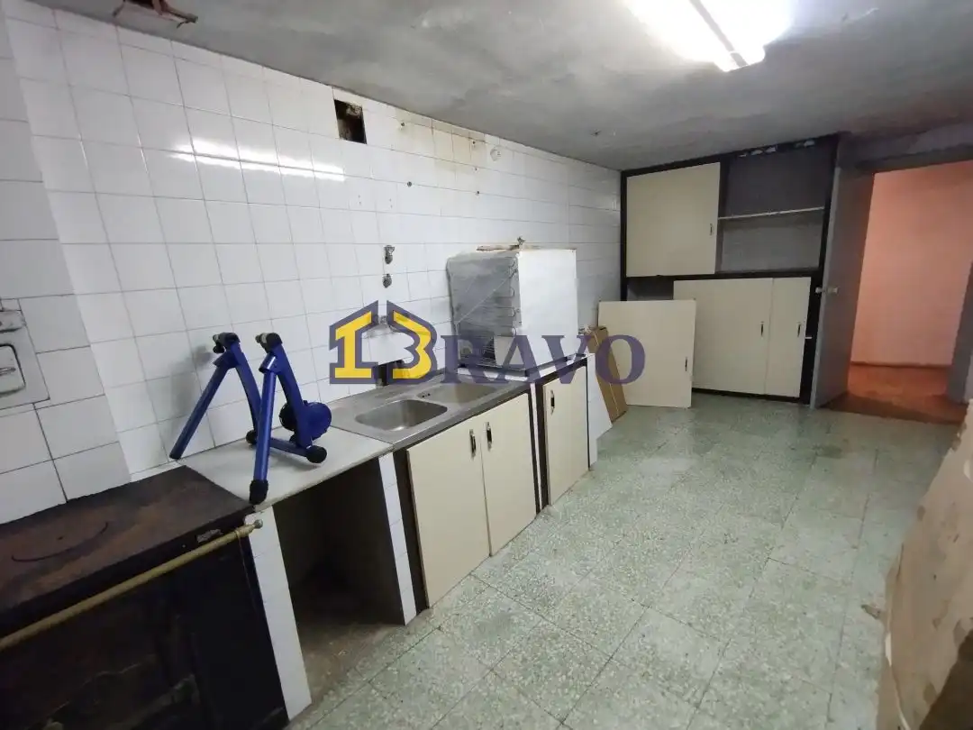 Cocina de Casa o chalet en venta en Medina de Pomar con Calefacción, Jardín privado y Terraza