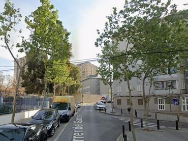 Piso con ascensor en venta en GARROFER