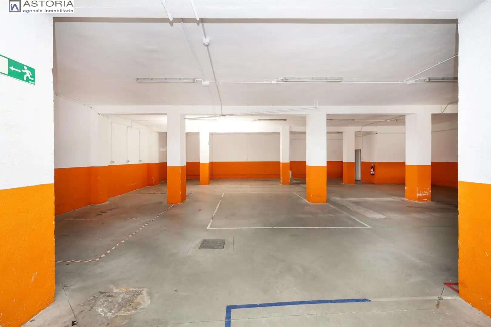 Local comercial en venta en Calle Calle Abderrahmán 11, imagen 22