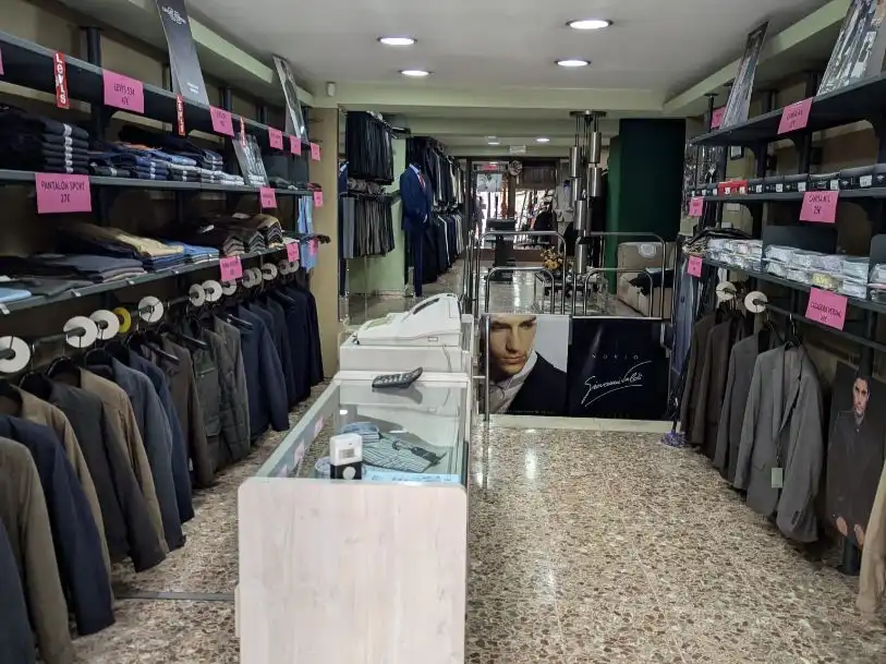 Local comercial en venda a Julio Cervera 11, imagen 2
