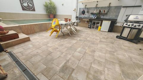 GRAN CASA EN HUÉTOR TÁJAR CON PATIO Y PISCINA