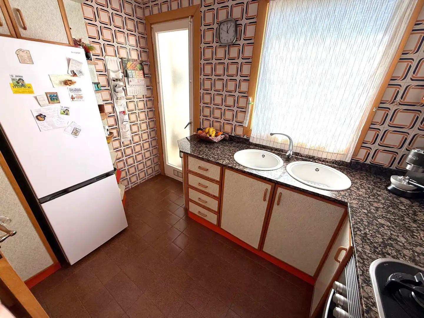 Kitchen of Flat for sale in Cornellà de Llobregat  with Air Conditioner, Heating and Parquet flooring