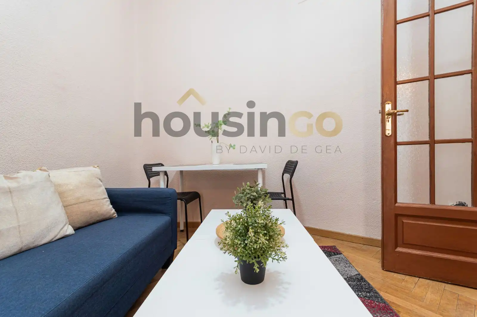 Living room of Flat for rent in Madrid  with Heating, Parquet flooring and Furnished