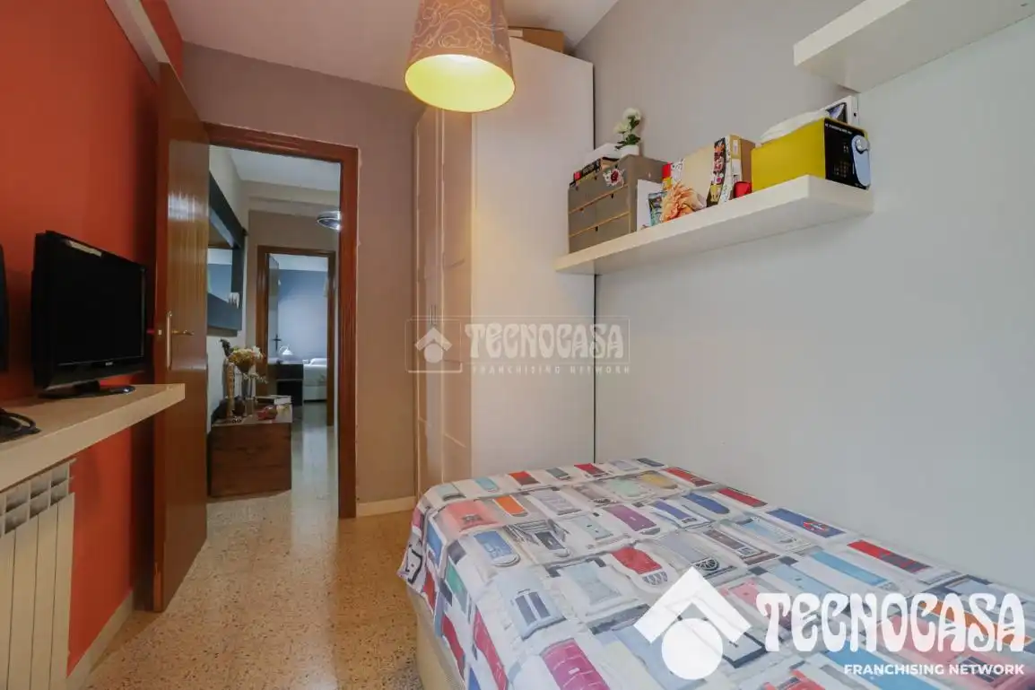 Habitación de Piso en venta en Badalona
