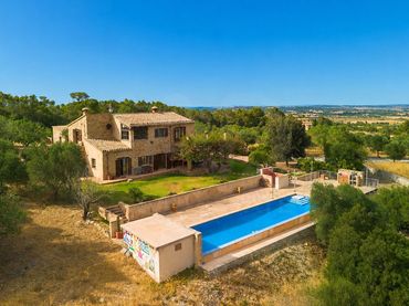 Casa con piscina in vendita a Petra