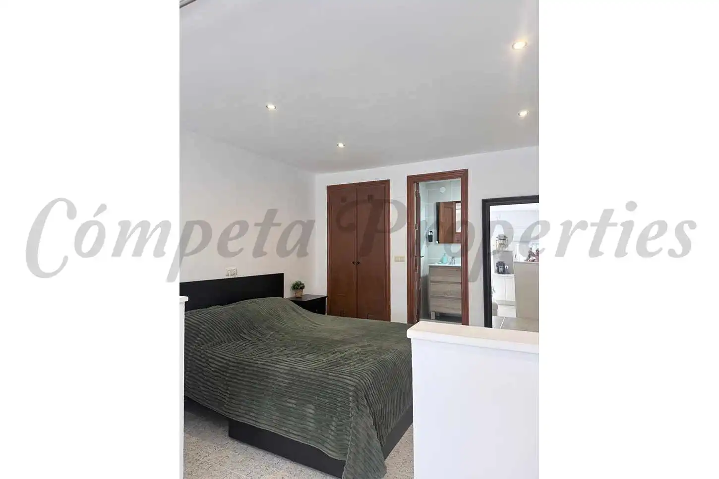 Bedroom of Study for sale in Nerja  with Air Conditioner, Terrace and Furnished