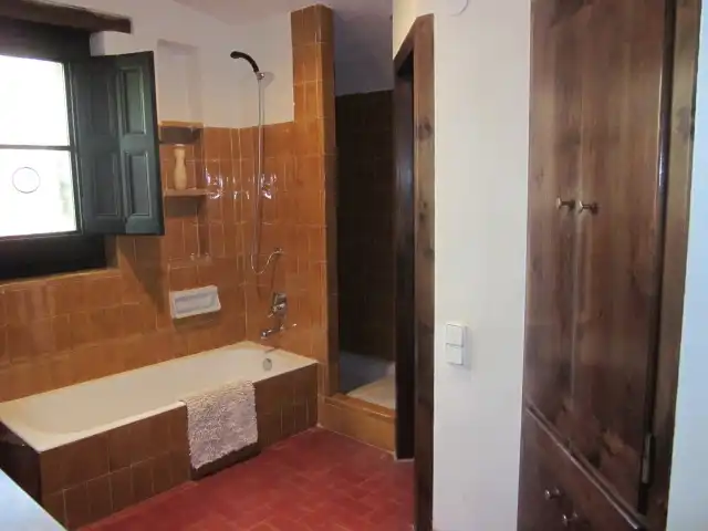 Baño de Finca rústica en venta en Castellar del Vallès con Jardín privado, Terraza y Piscina