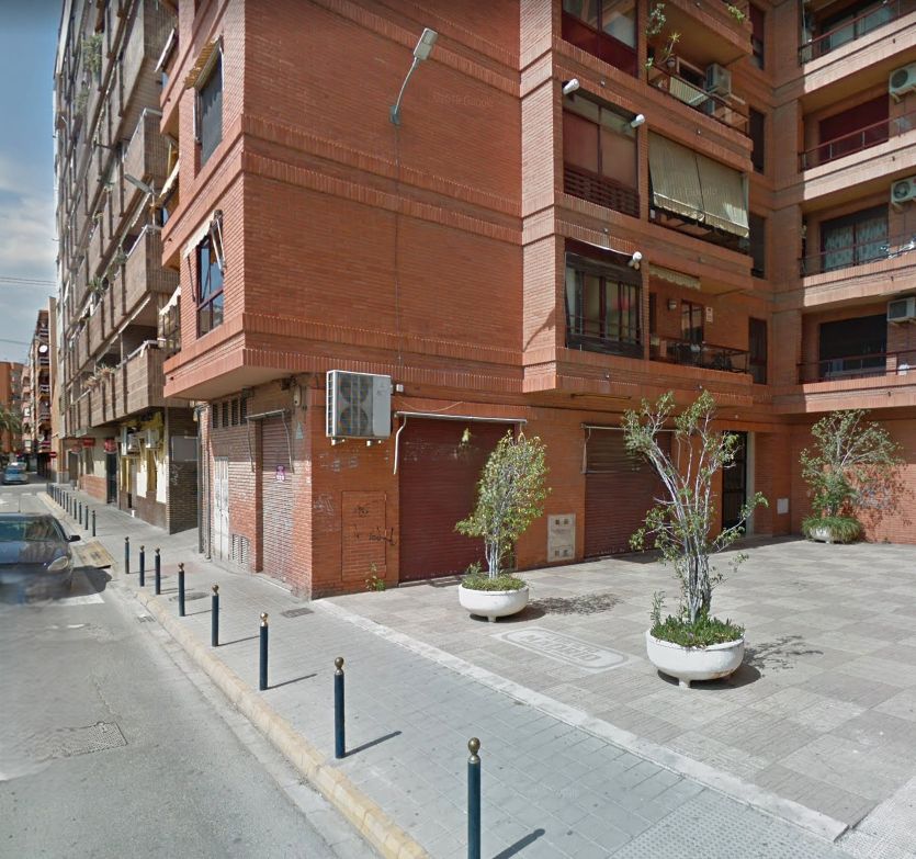 Vista exterior de Local en venda en Mislata amb Aire condicionat i Calefacció