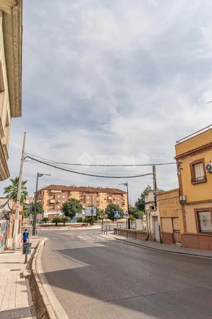 Vista exterior de Piso en venta en Linares con Aire acondicionado, Terraza y Balcón