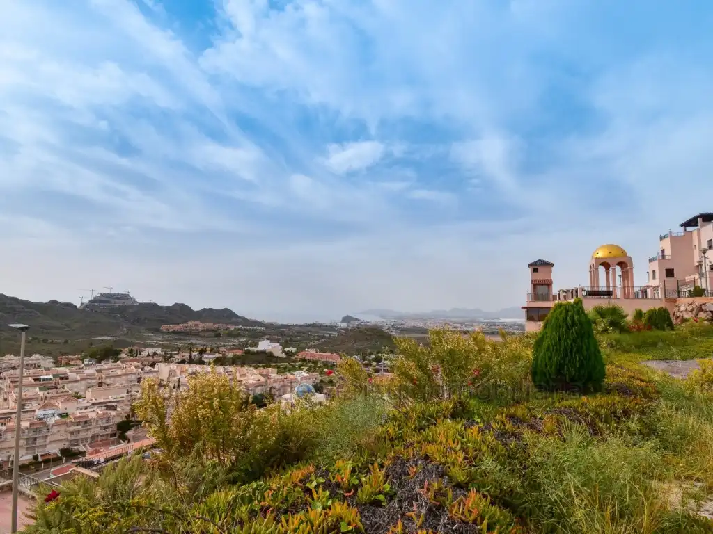 Terreno residencial en venta en Los Collados-Los Geraneos, imagen 2