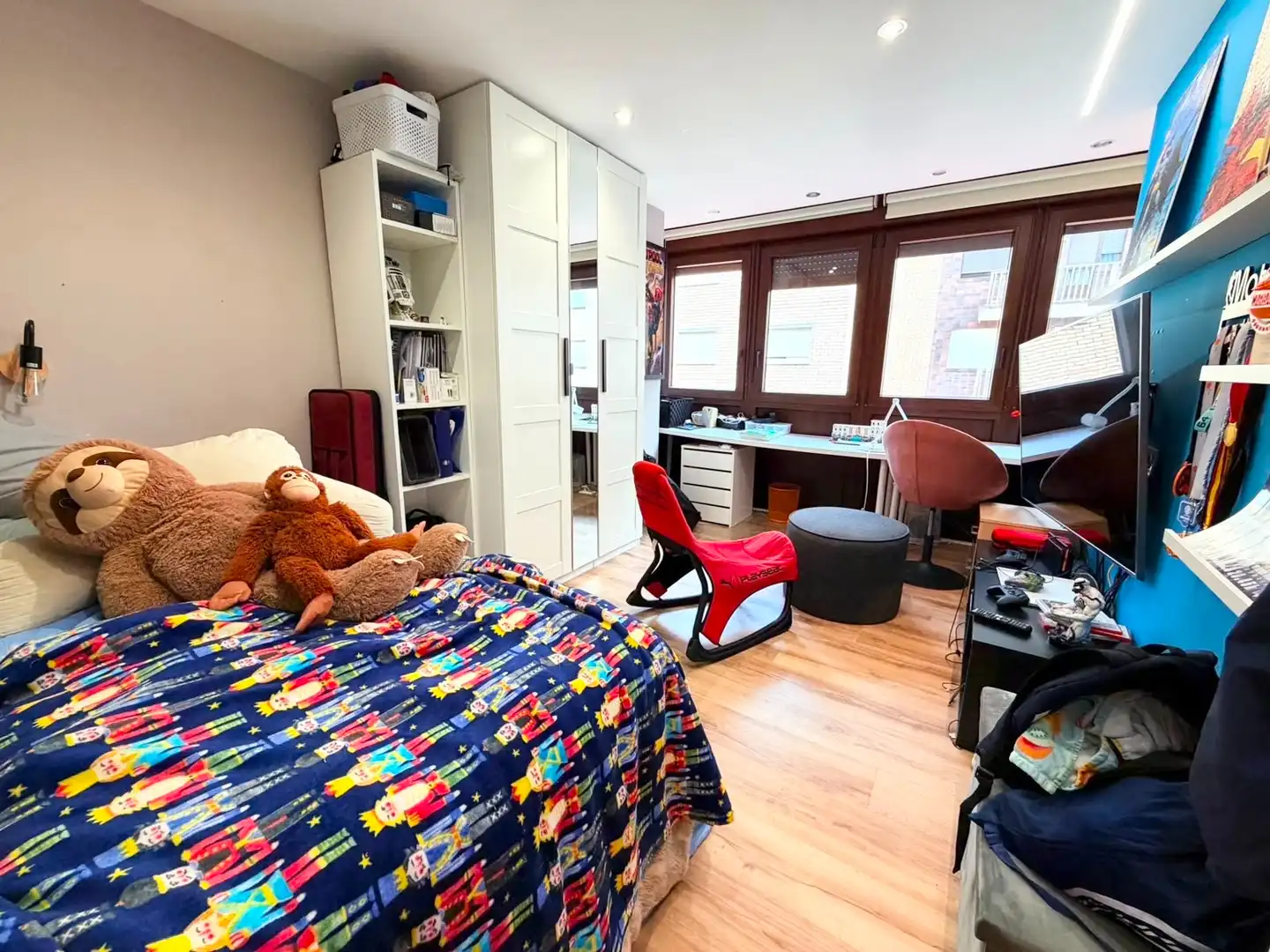 Bedroom of Flat for sale in Salamanca  with Heating, Parquet flooring and Furnished