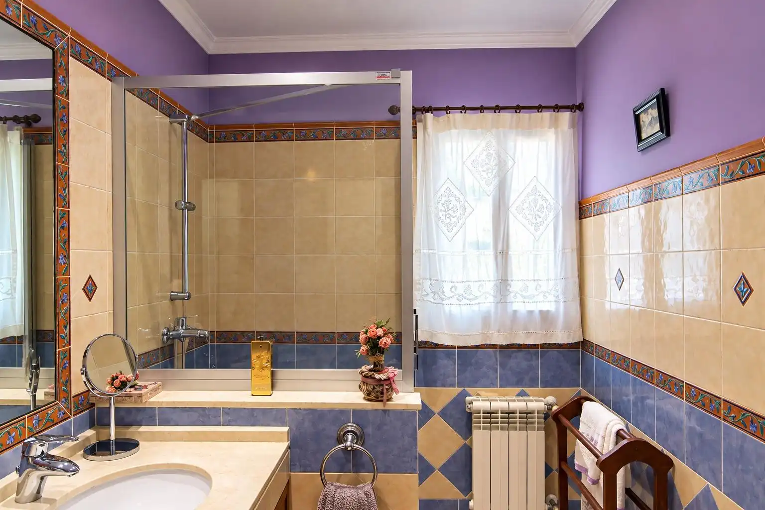 Bathroom of Houses for sale in Coín, Málaga