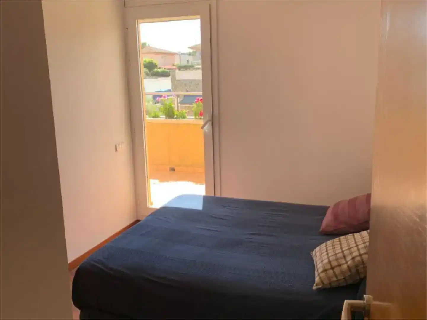 Habitación de Piso en venta en Cubelles con Aire acondicionado, Jardín privado y Parquet