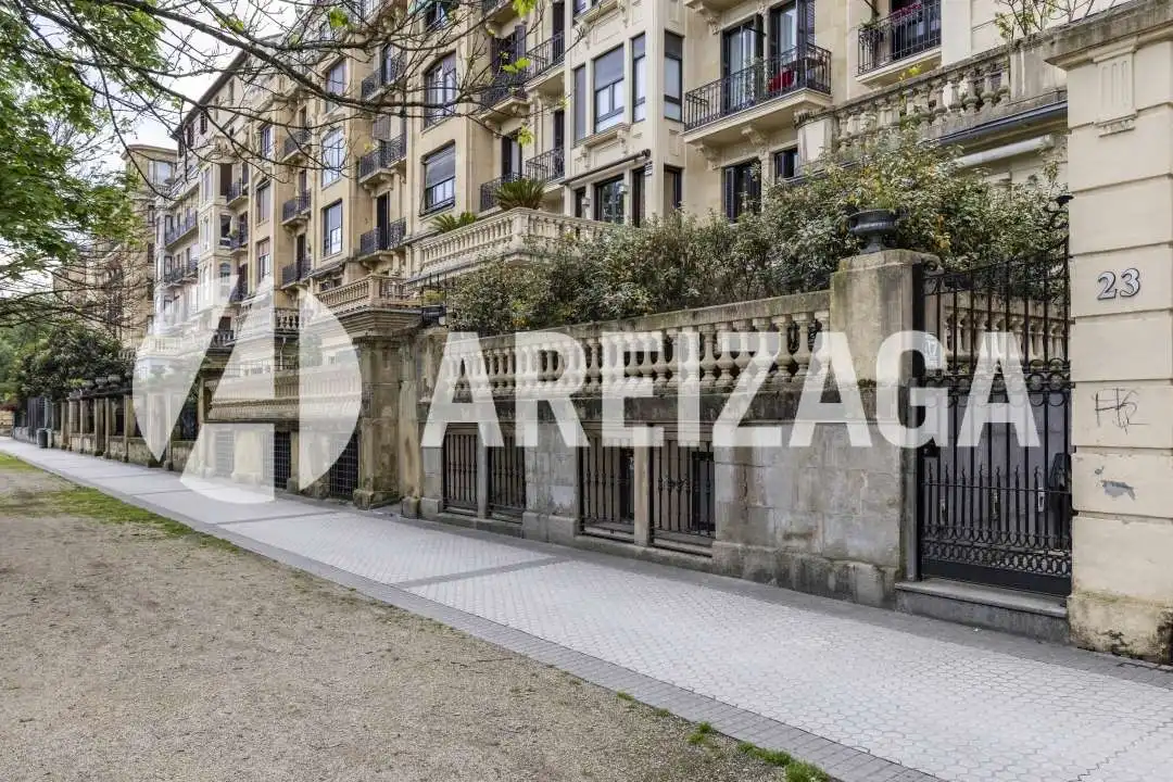 Exterior view of Office for rent in Donostia - San Sebastián   with Air Conditioner and Heating