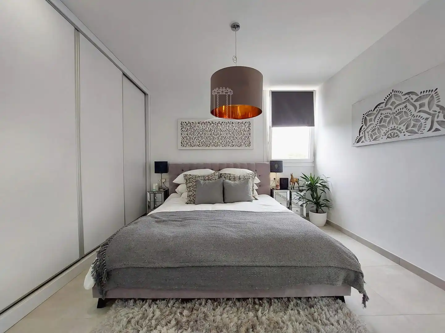 Schlafzimmer von Haus zum Verkauf in Chiclana de la Frontera mit Klimaanlage, Heizung und Schwimmbad