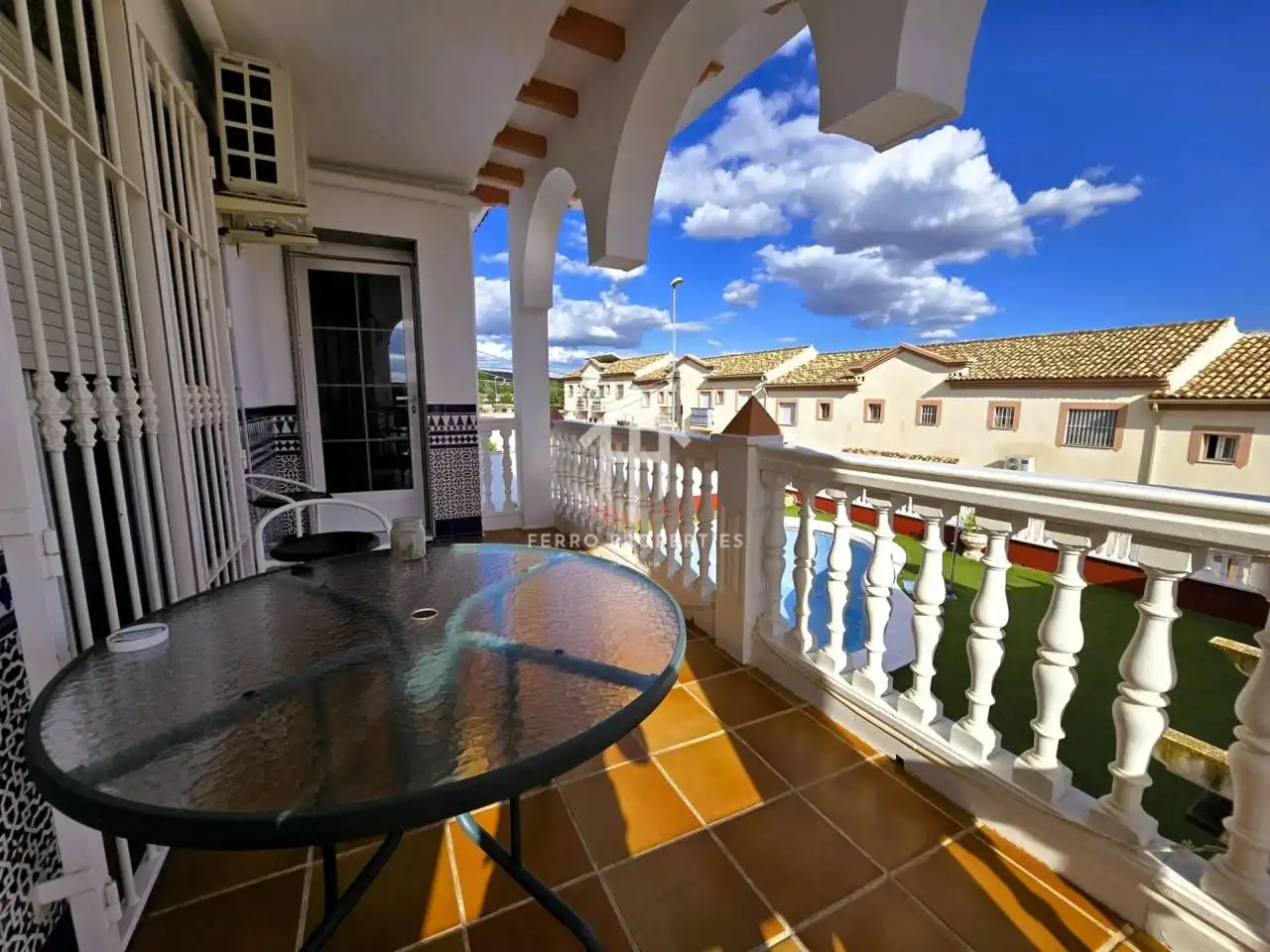 Terrassa de Casa o xalet en venda en Loja amb Jardí privat, Terrassa i Piscina