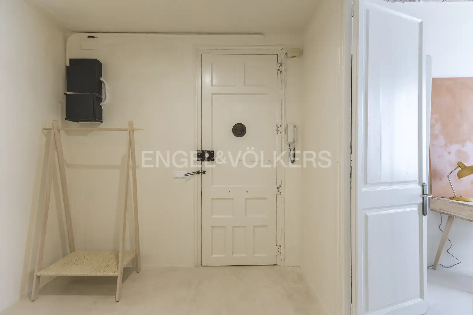 Flat for rent in Barcelona  with Air Conditioner, Heating and Balcony