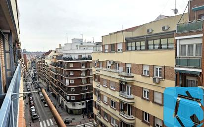 Vista exterior de Pis de lloguer en  Madrid Capital amb Terrassa