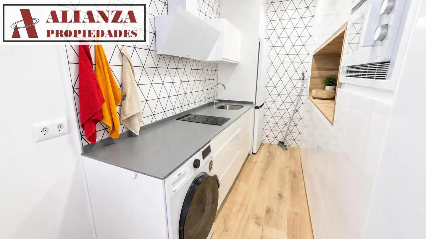 Kitchen of Study for rent in Málaga  with Air Conditioner