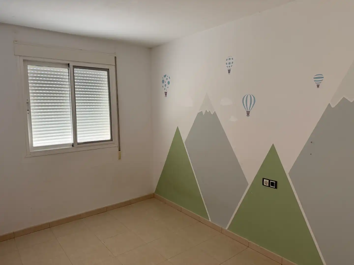 Habitación de Casa adosada en venta en Murcia con Aire acondicionado, Calefacción y Jardín privado