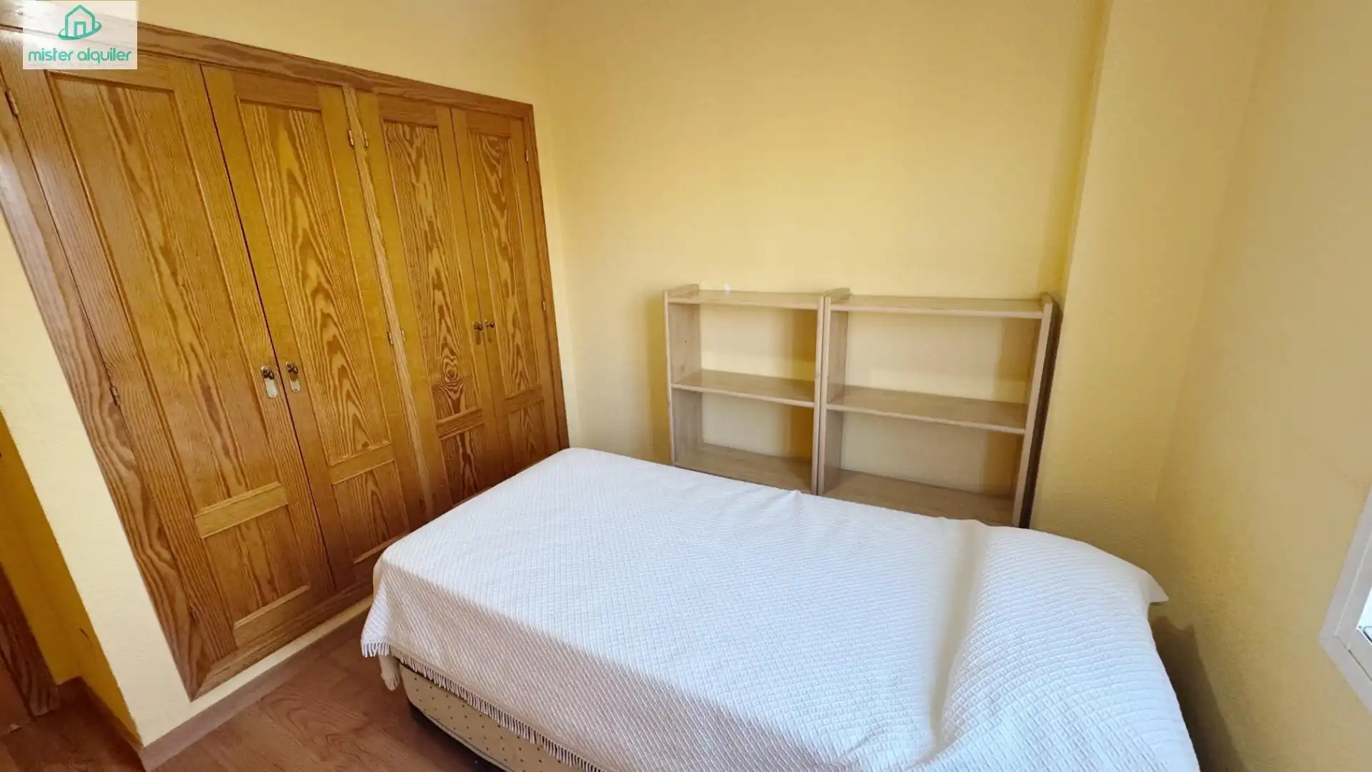 Dormitori de Apartament en venda en El Campello amb Aire condicionat, Calefacció i Jardí privat