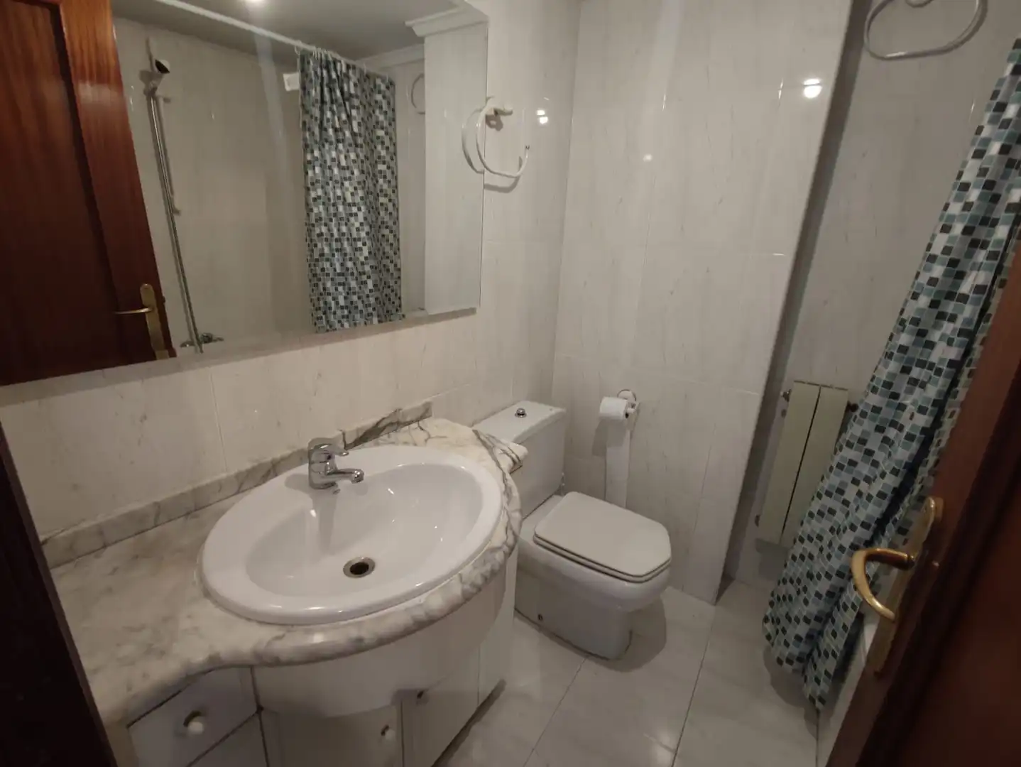 Bathroom of Flat for sale in Salvatierra / Agurain  with Heating, Terrace and Storage room