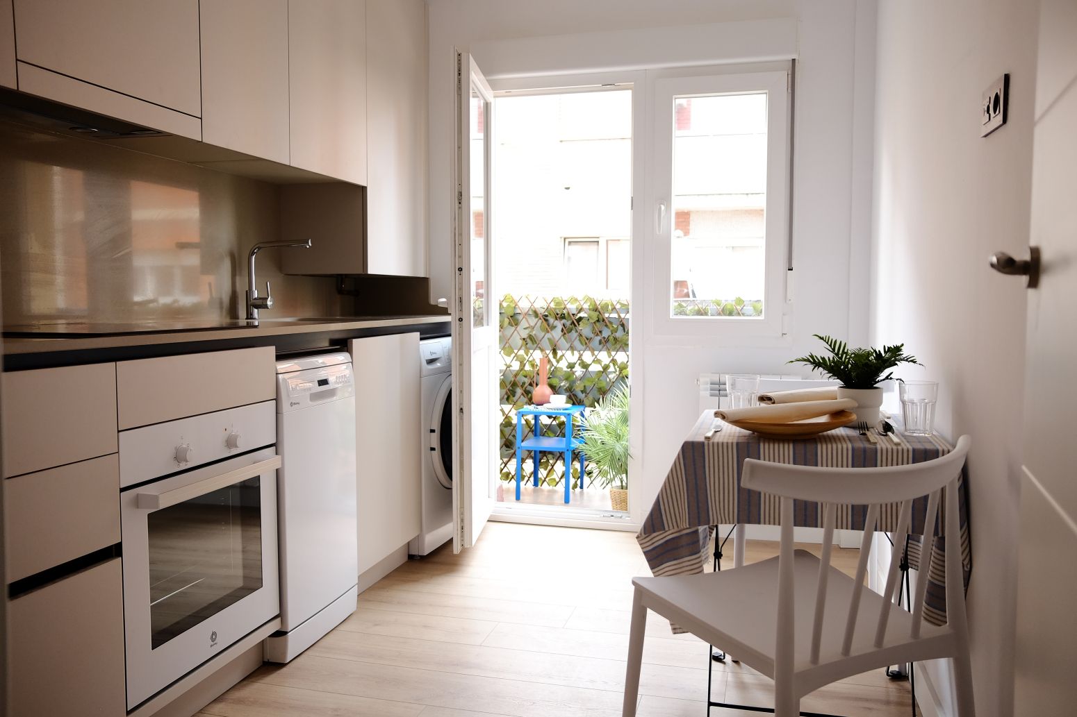 Cuina de Pis en venda en Gijón  amb Calefacció i Balcó