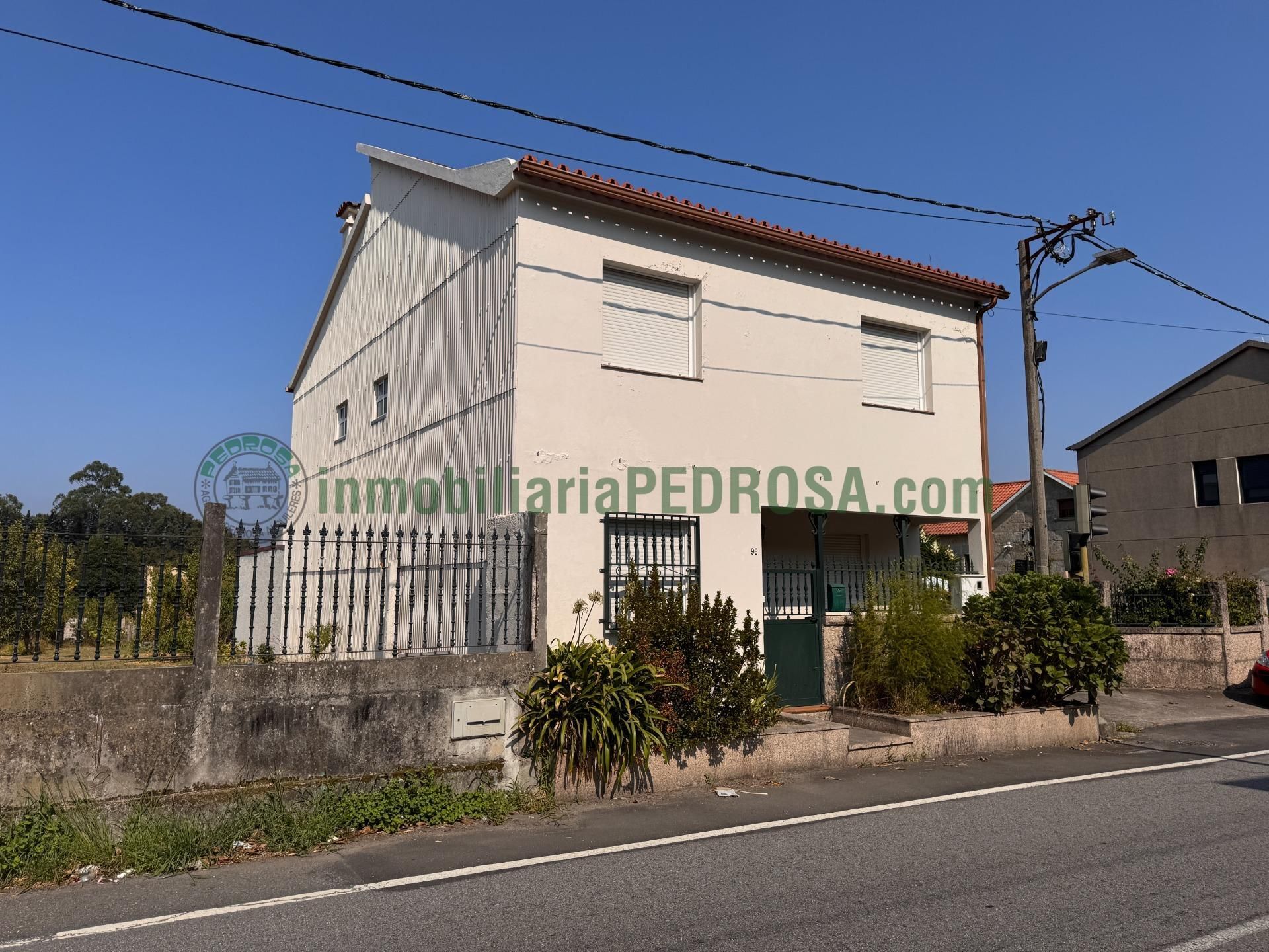 Vista exterior de Casa o chalet en venta en Pontevedra Capital  con Jardín privado y Terraza