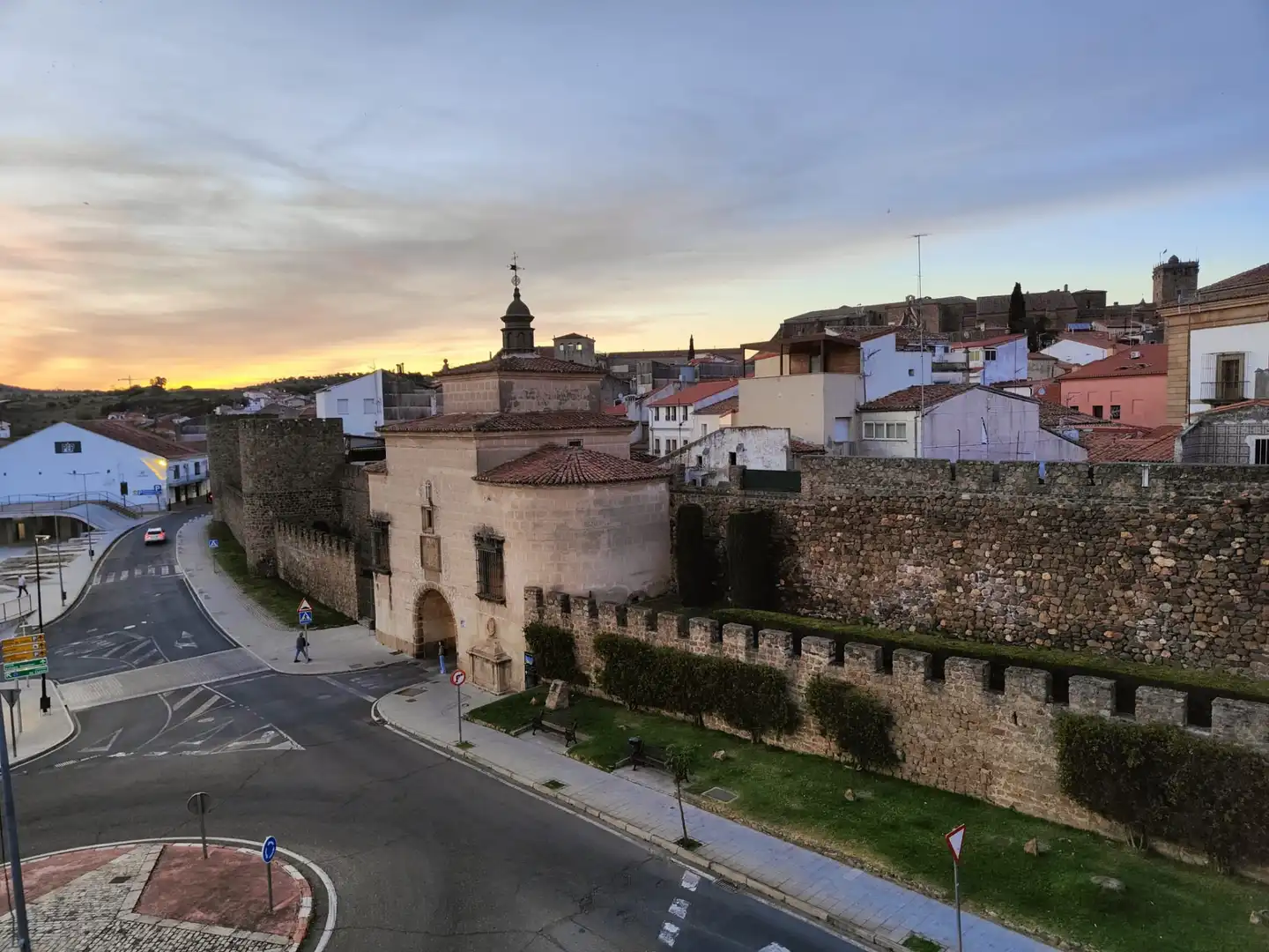 Exterior view of Flat for rent in Plasencia  with Air Conditioner, Heating and Terrace