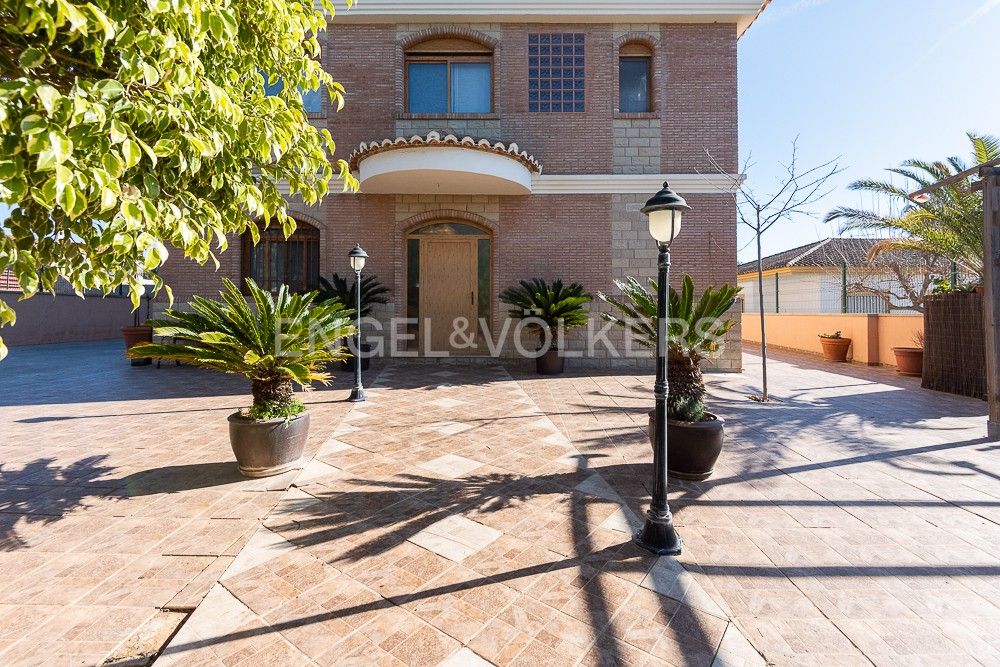 Vista exterior de Casa o chalet en venta en Náquera con Aire acondicionado, Calefacción y Jardín privado