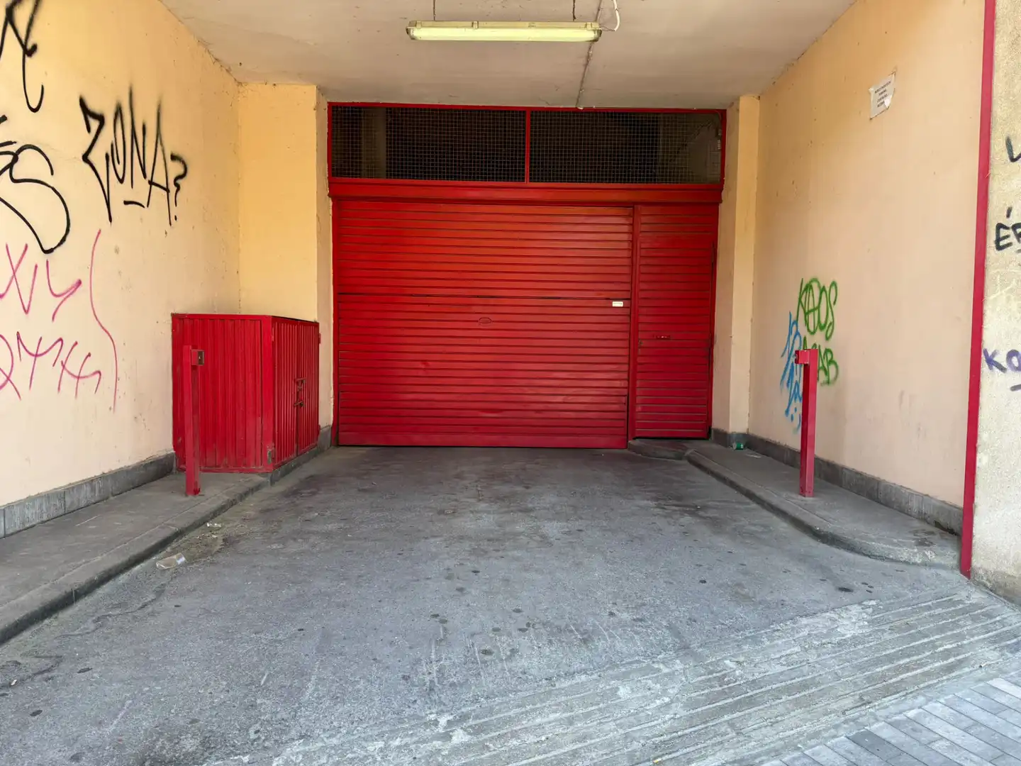 Parkplatz von Garage zum Verkauf in Cornellà de Llobregat