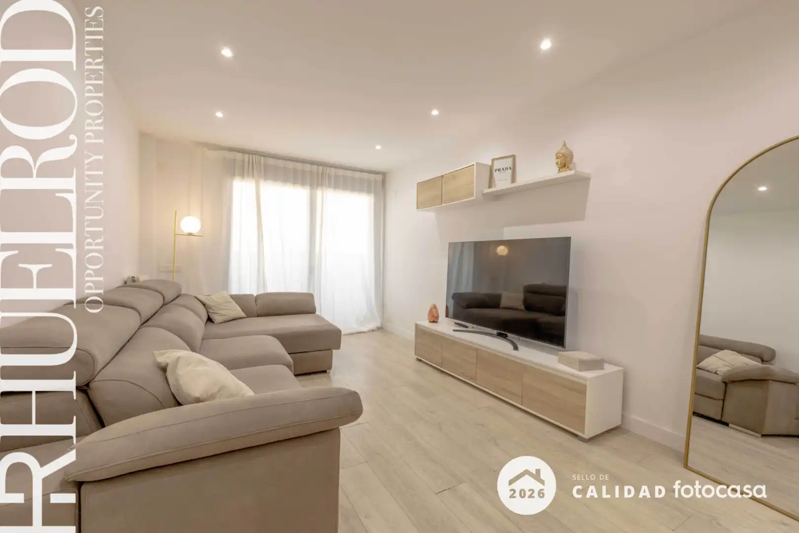 Sala de estar de Piso en venta en Badalona con Calefacción, Parquet y Trastero