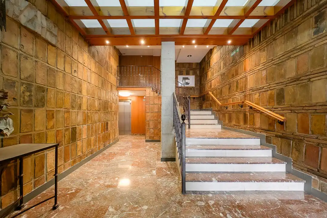 Ático en venta en  Pamplona / Iruña con Calefacción, Terraza y Alarma