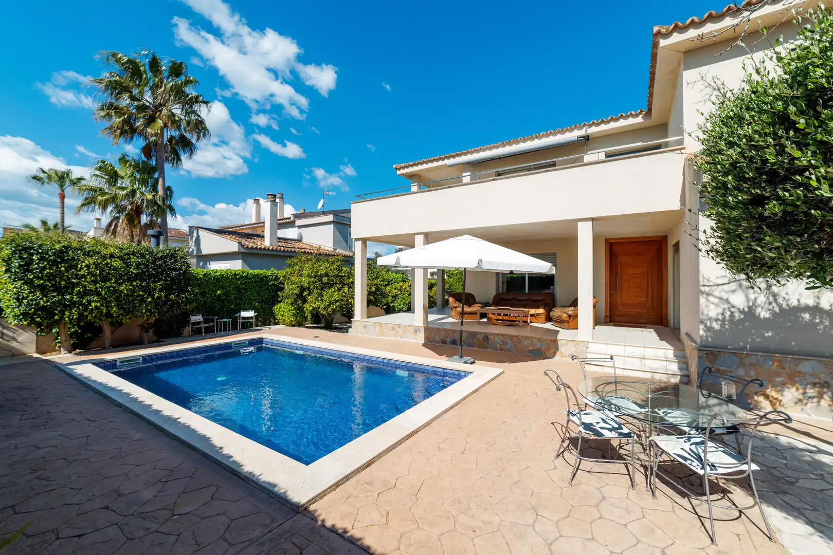 Vista exterior de Casa o xalet en venda en Marratxí amb Aire condicionat, Jardí privat i Terrassa