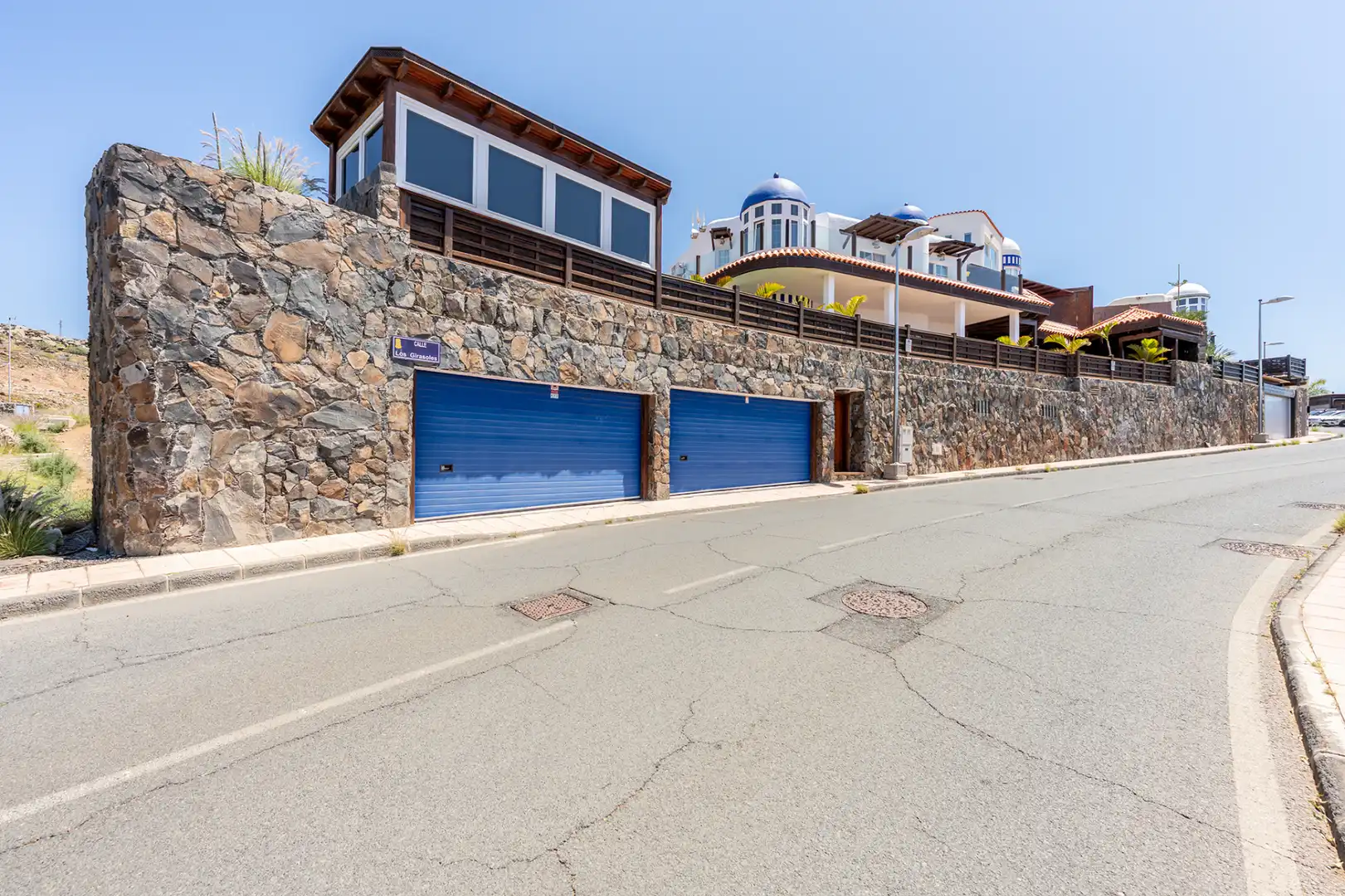 Vista exterior de Casa o chalet en venta en San Bartolomé de Tirajana con Aire acondicionado, Jardín privado y Terraza