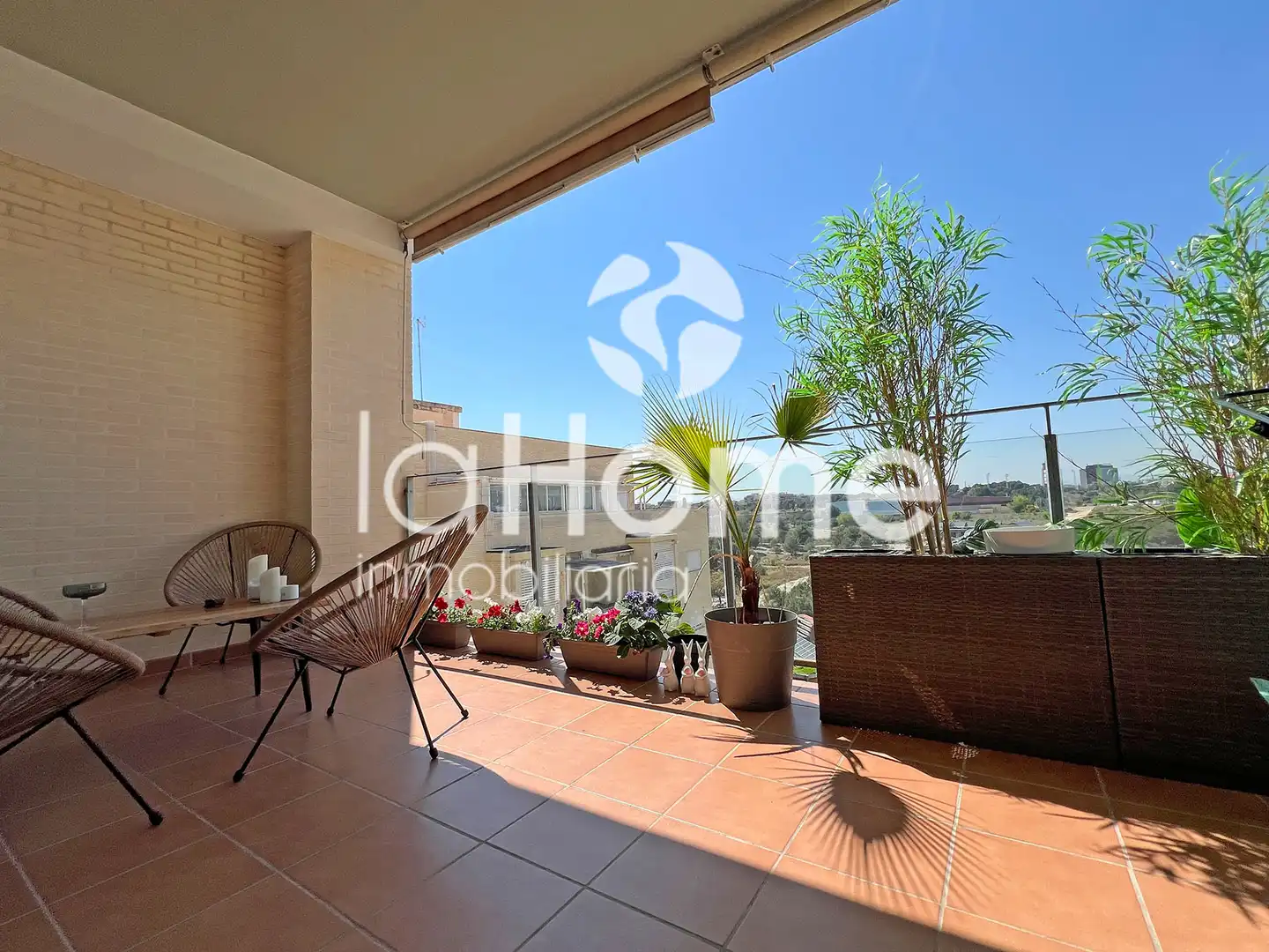 Terrasse von Wohnung zum Verkauf in Paterna mit Klimaanlage, Heizung und Parkett