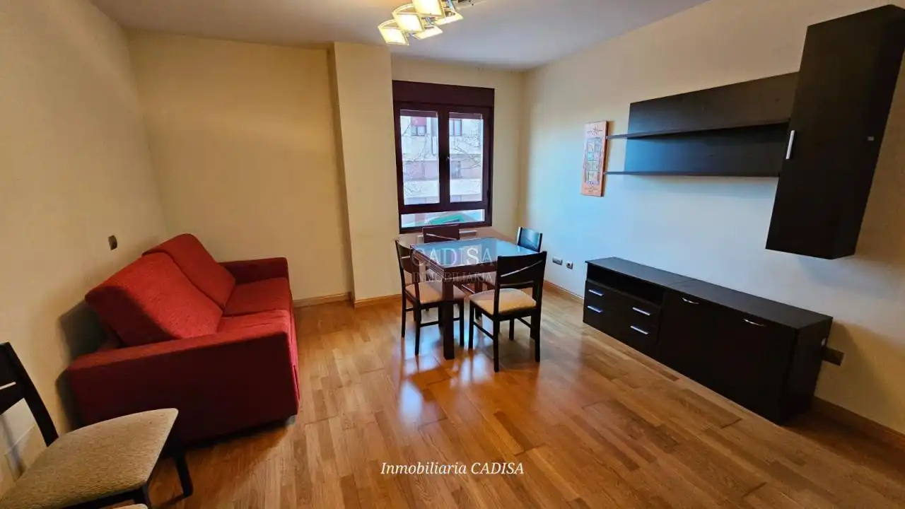 Sala de estar de Estudio de alquiler en Salamanca con Calefacción y Amueblado