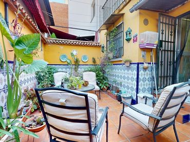 Casa a schiera con balcone in vendita a Poniente-Norte - Miralbaida - Parque Azahara