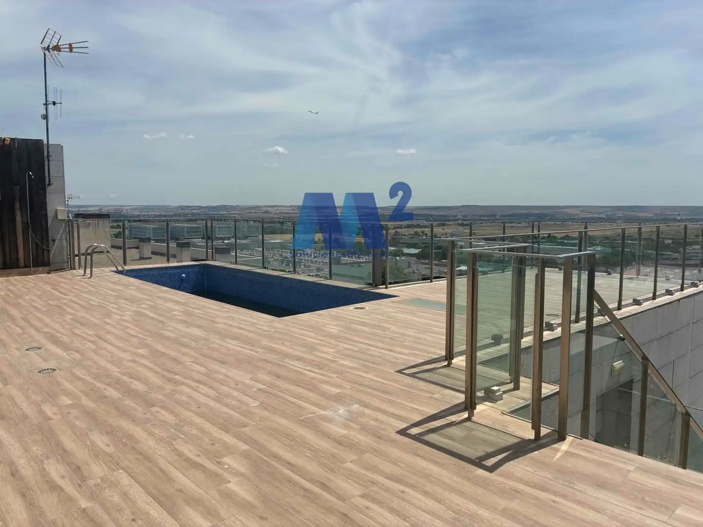 Schwimmbecken von Büro zum Verkauf in San Sebastián de los Reyes