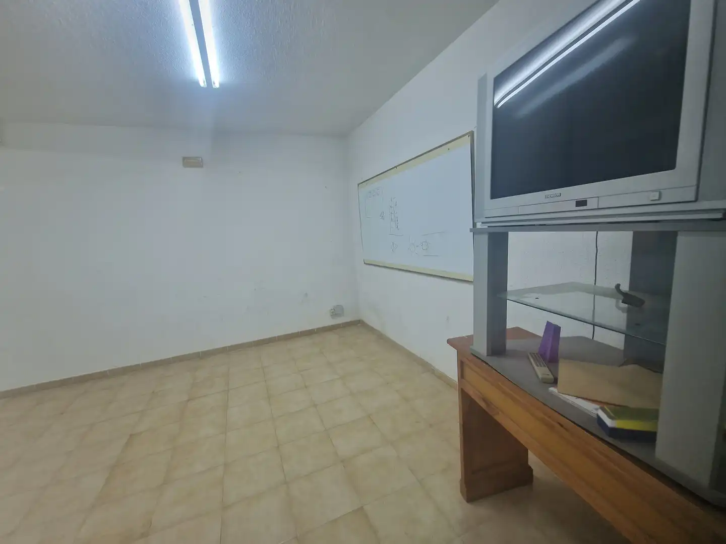 Local en venta en Avenida J.M. Galván Bello, 11, Golf del Sur - Amarilla Golf