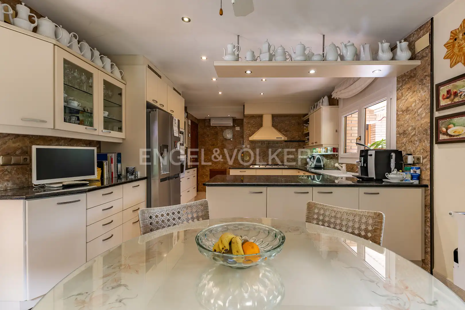 Cocina de Casa o chalet de alquiler en Sant Cugat del Vallès con Calefacción, Jardín privado y Piscina