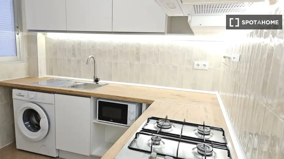 Küche von Wohnung zur Miete in Valencia mit Klimaanlage, Heizung und Möbliert