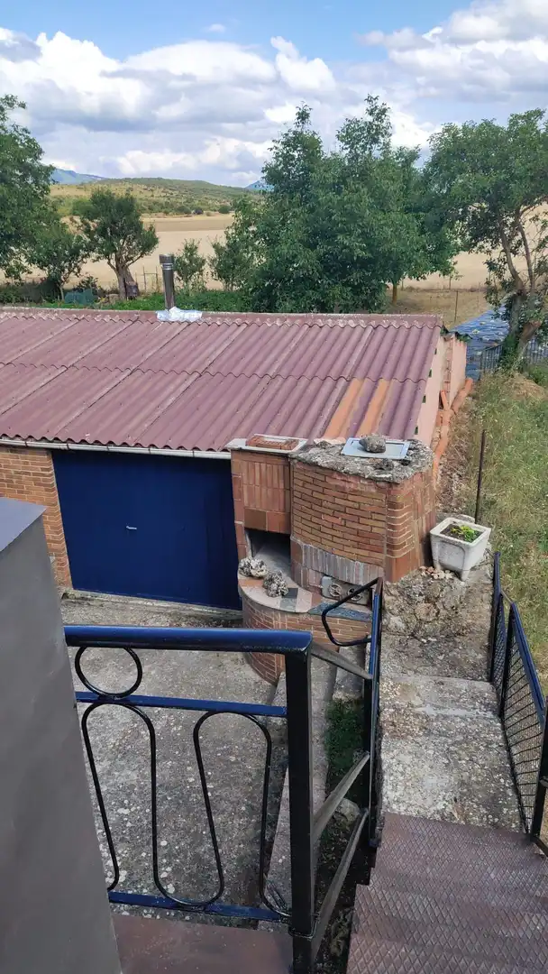 Jardí de Casa o xalet en venda en Oña amb Jardí privat, Terrassa i Traster